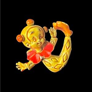 Vintage Harlequin Clown brooch